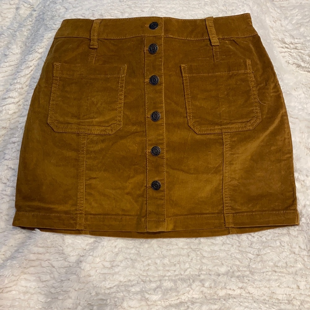 Mustard yellow skirt